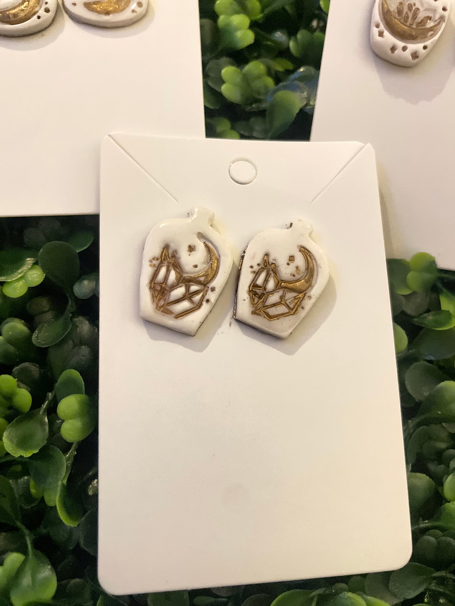 White apothecary stud earring set