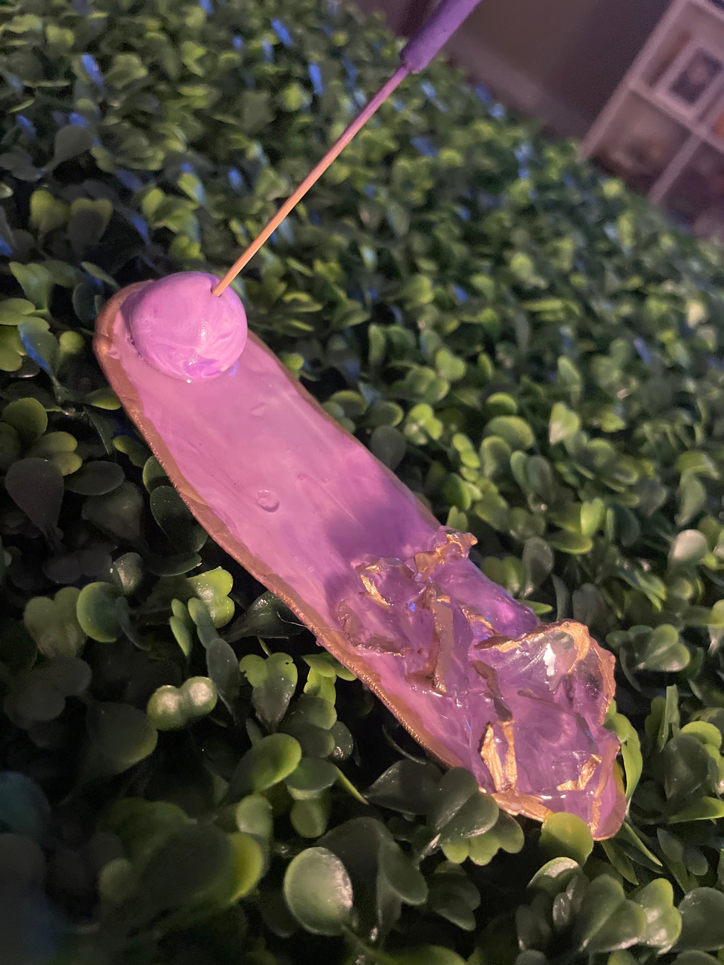 Medium amethyst incense holder
