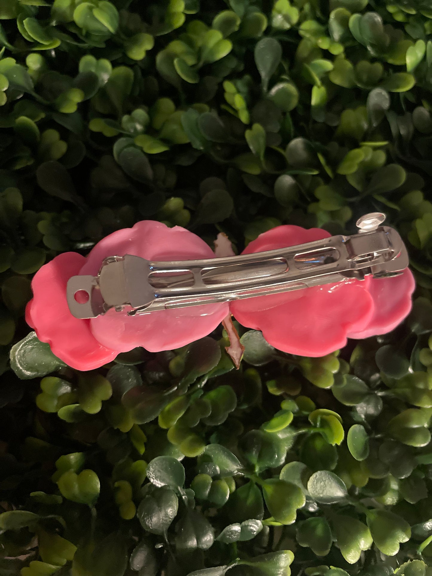 Pink rose dragon clip