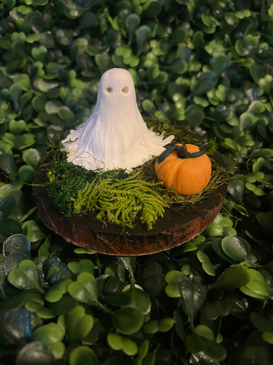 Mini garden pumpkin ghost
