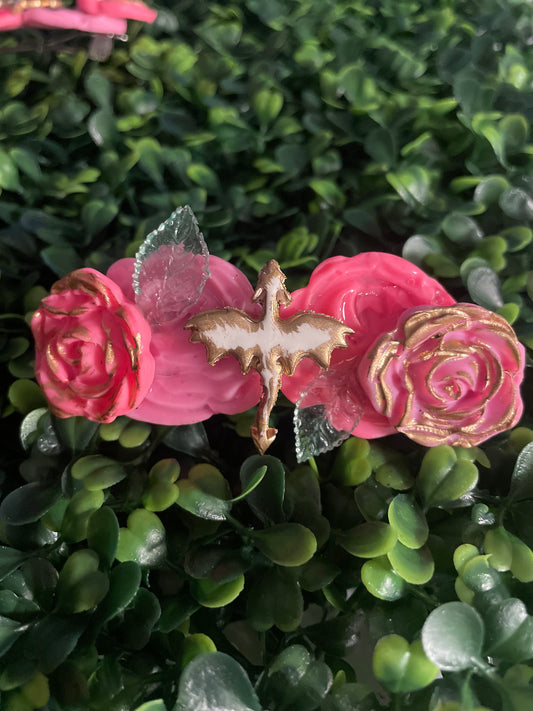 Rose leaf dragon clip