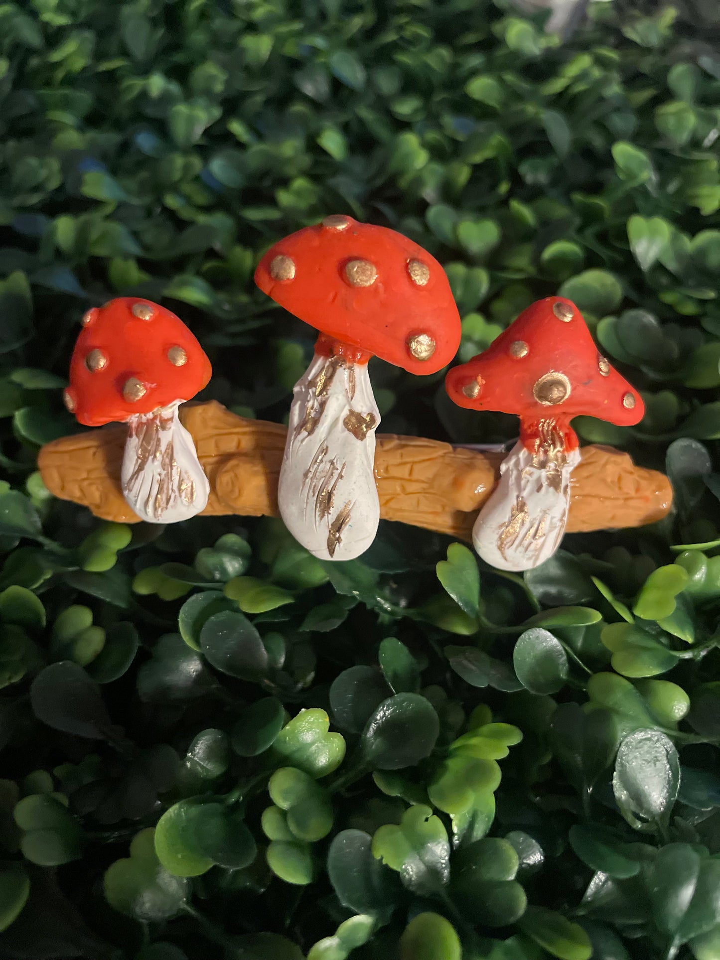 Red mushroom hair barrette