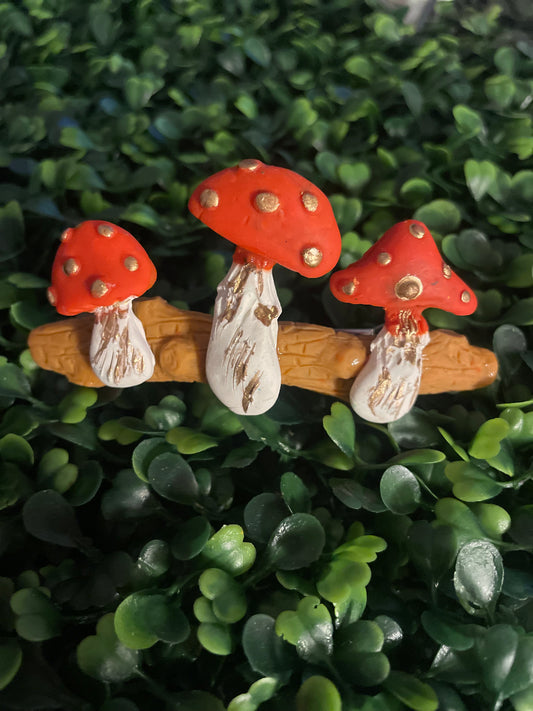 Red mushroom hair barrette