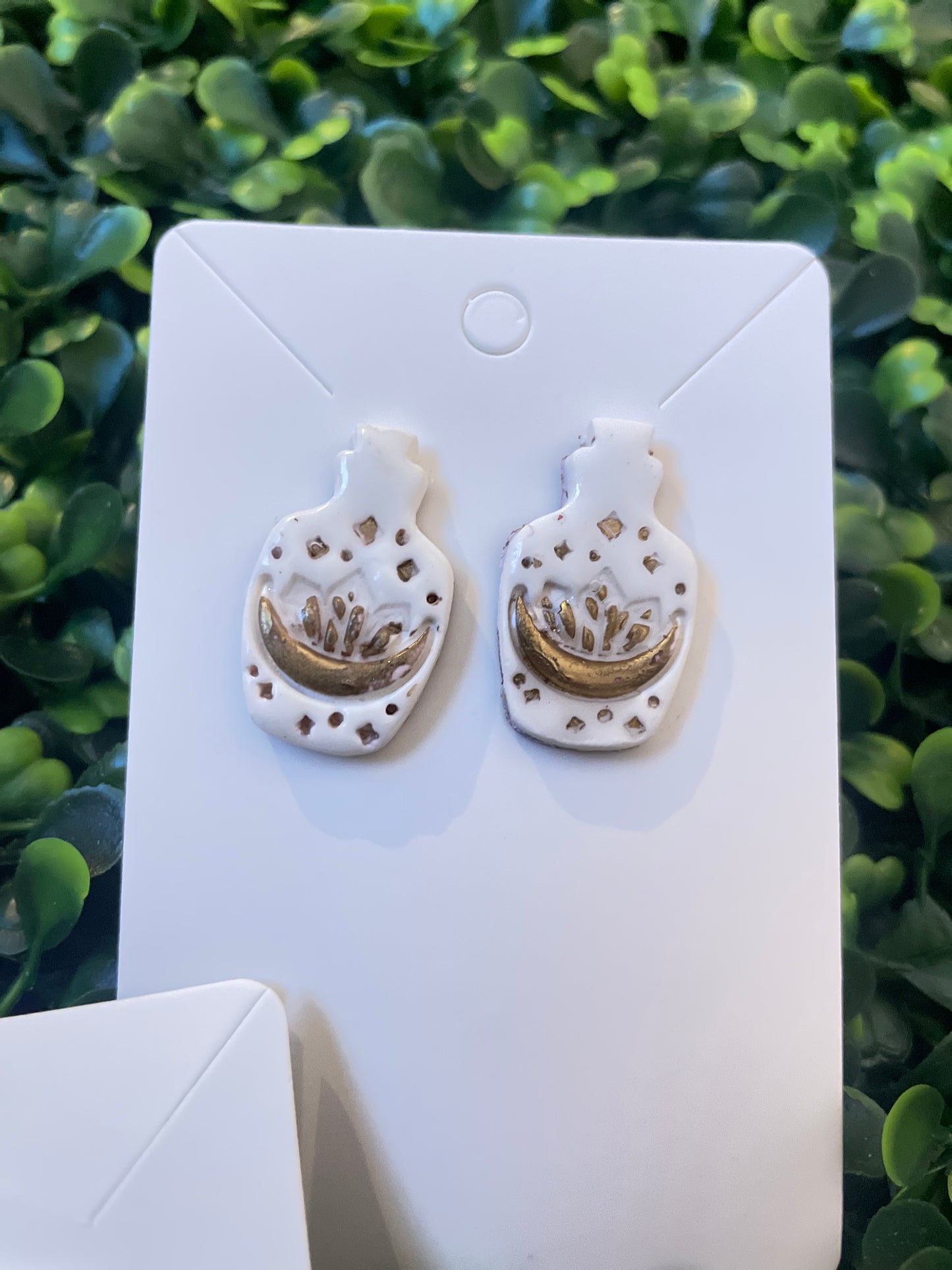 White apothecary stud earring set