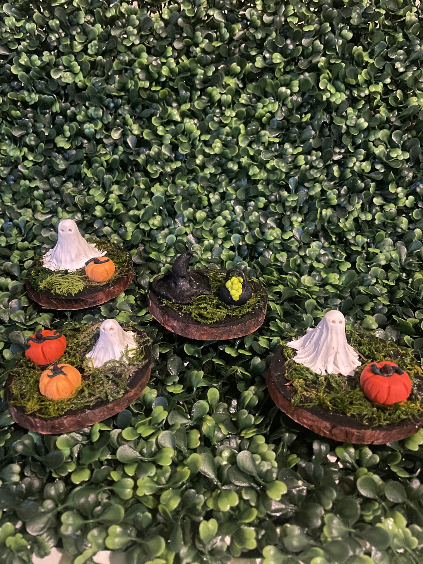 Mini ghost garden